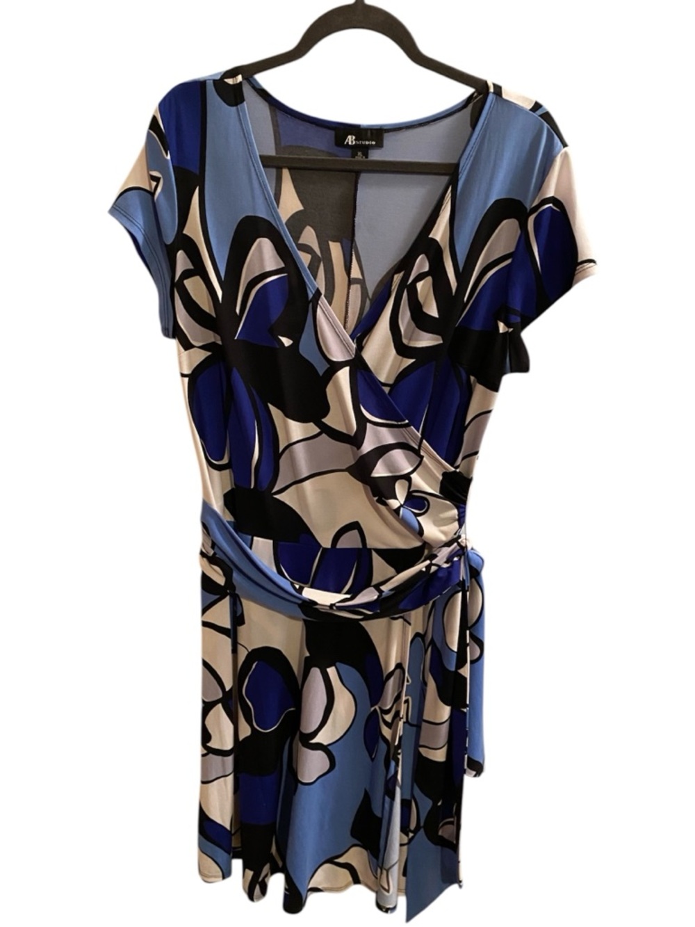 AB Studio 
Blue and Black Abstract Floral Wrap Midi Dress
Size XLarge
